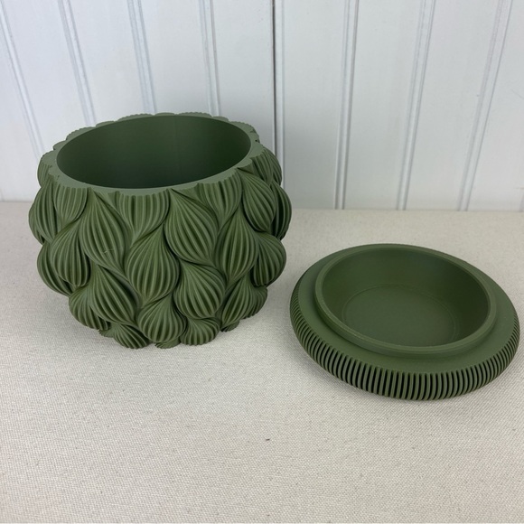 Bold Textured Planter, Ripple Planter Pot, Indoor Flower Pot, Modern Succulents - Picture 9 of 9